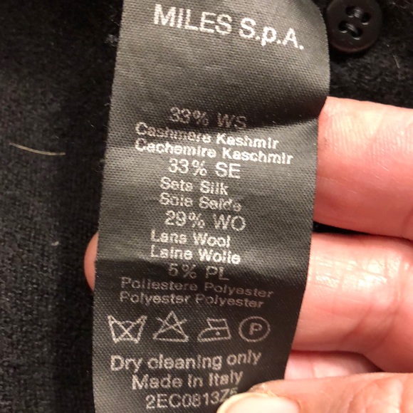 Giorgio Armani Black cashmere top - Picture 4 of 6